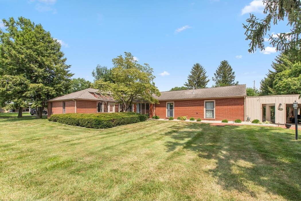 Images RE/MAX Professionals: Steve Silver Team