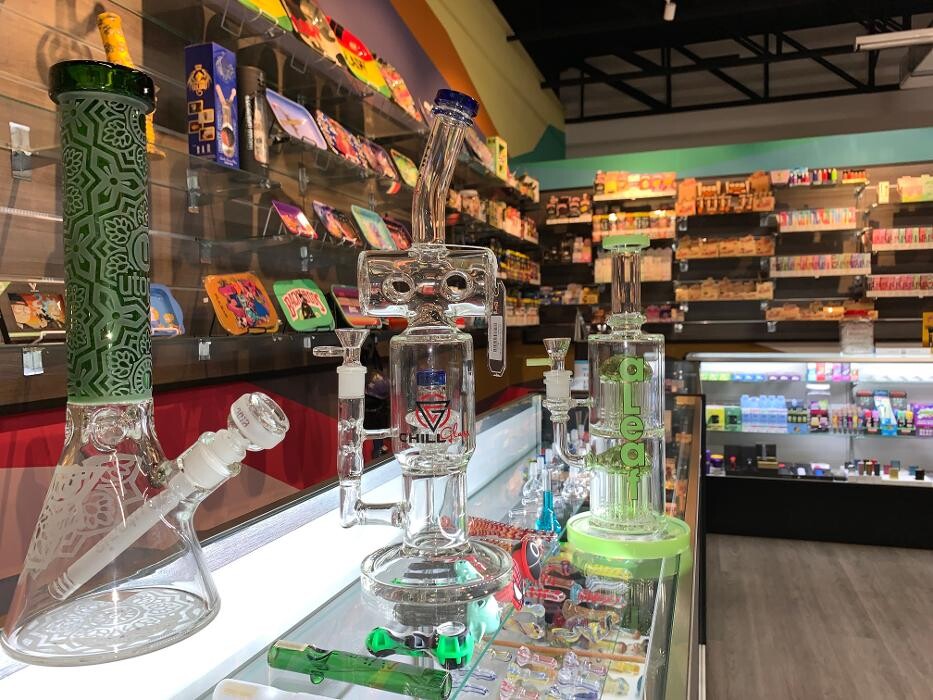 Images Prestigia Smoke Shop