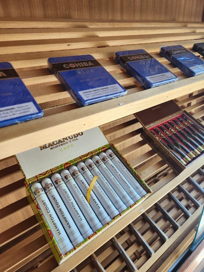 Images Prestigia Smoke Shop