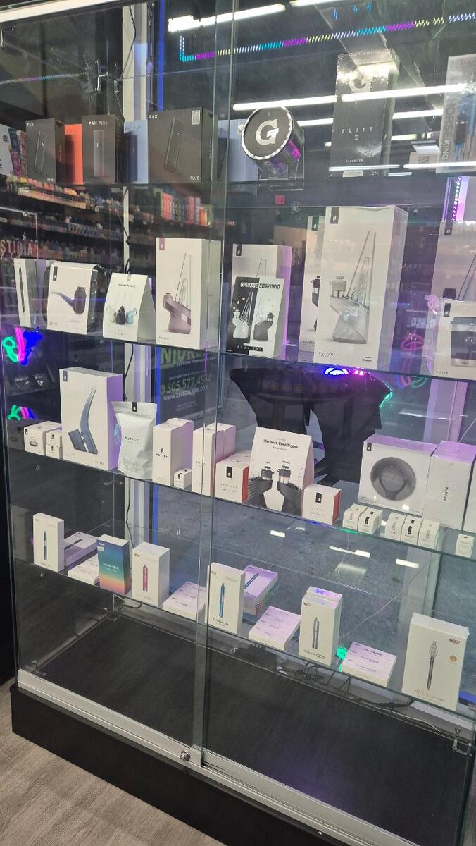 Images Prestigia Smoke Shop