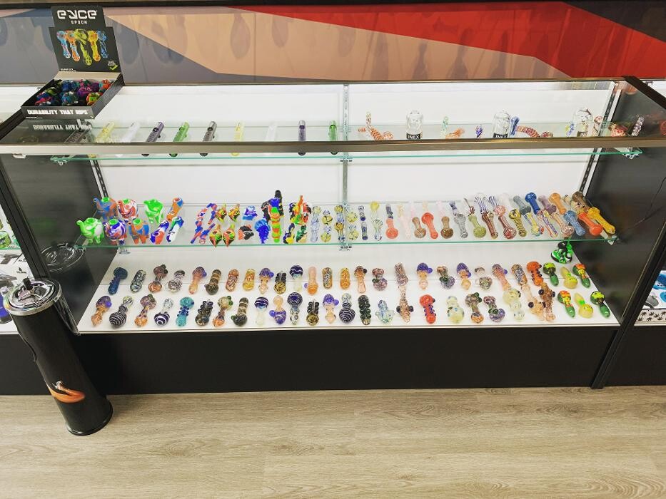 Images Prestigia Smoke Shop