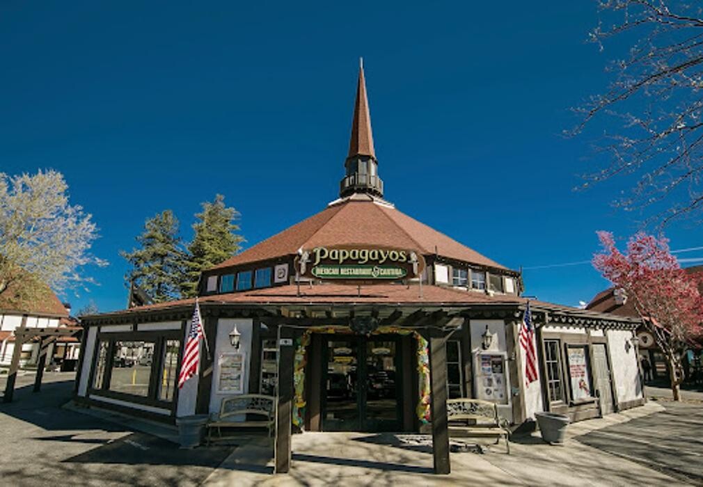 Images Papagayos Mexican Restaurant + Cantina