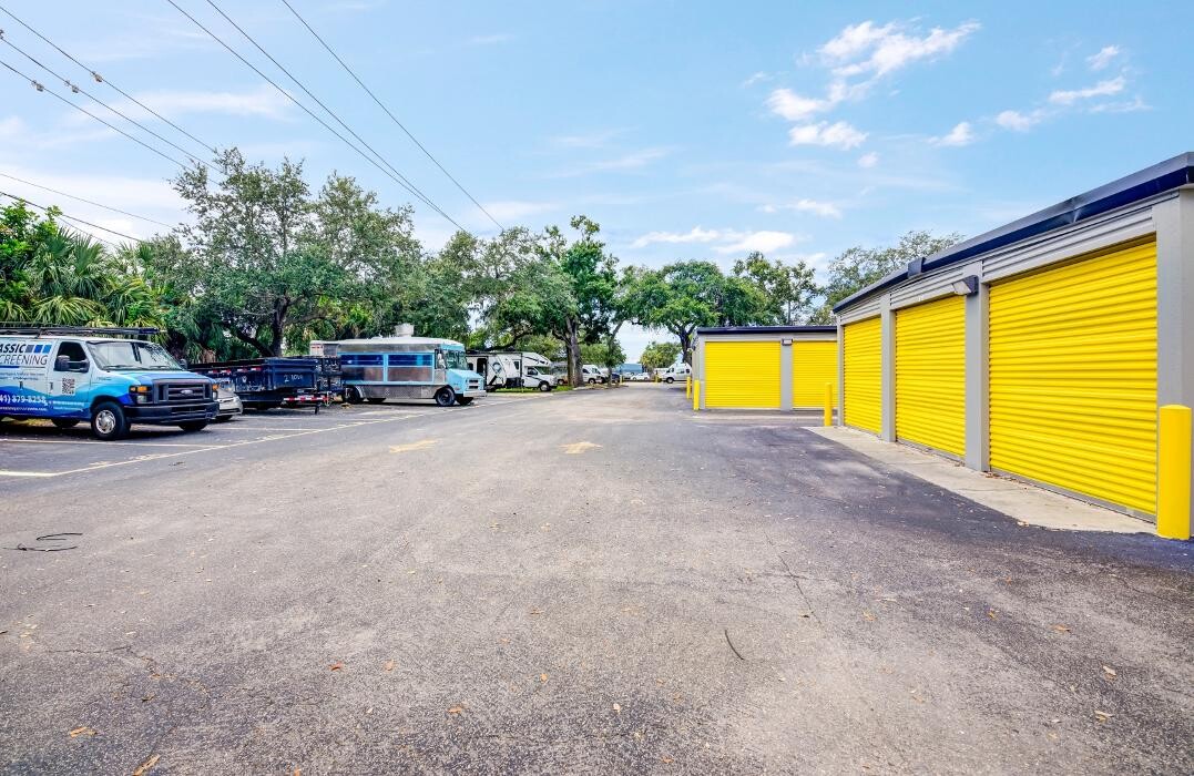 Images Storage King USA