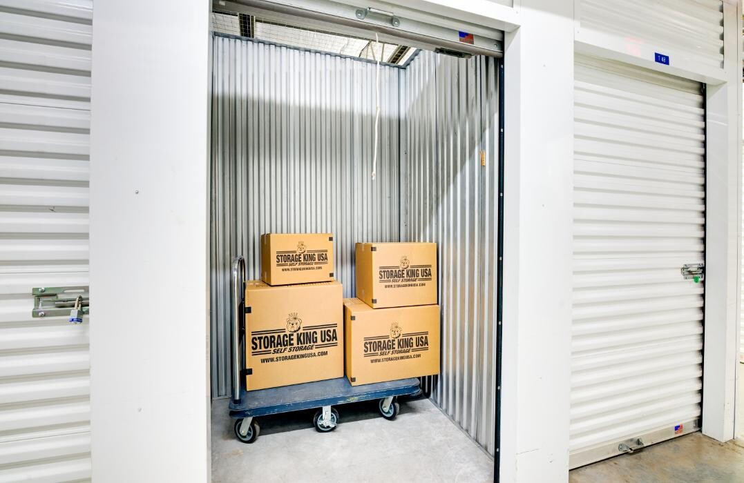 Images Storage King USA