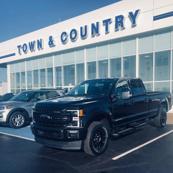 Images Town and Country Ford