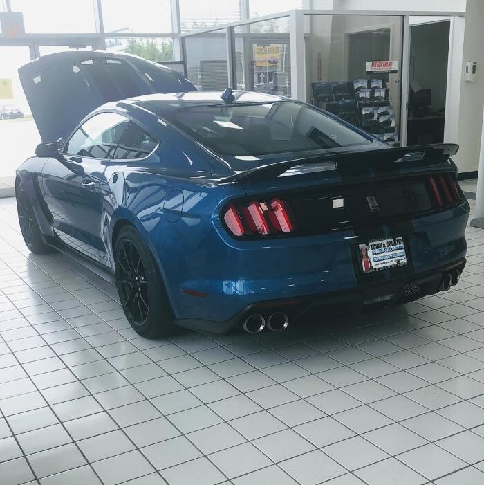 Images Town and Country Ford