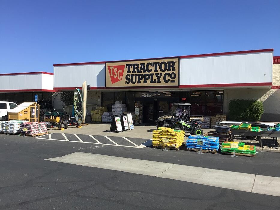 Images Tractor Supply Co.