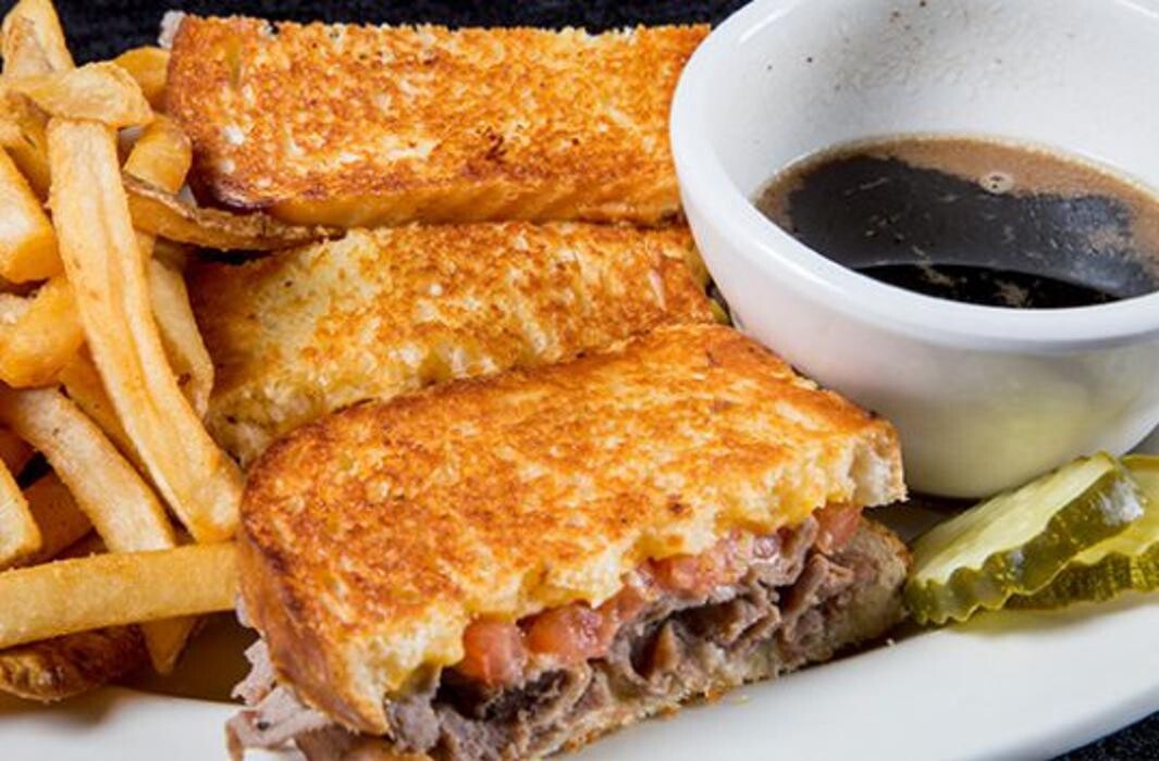 Images Hotshots Sports Bar & Grill