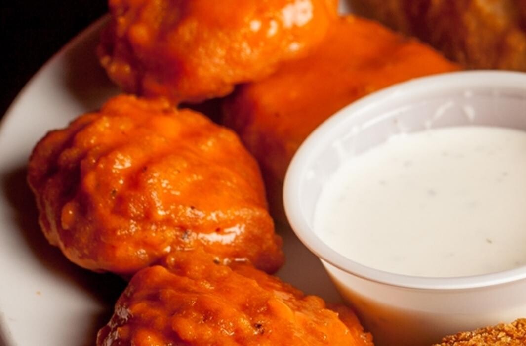 Images Hotshots Sports Bar & Grill