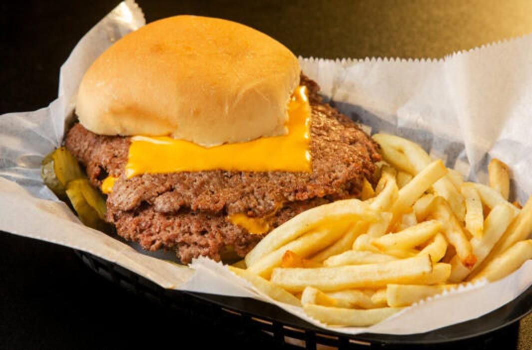 Images Hotshots Sports Bar & Grill