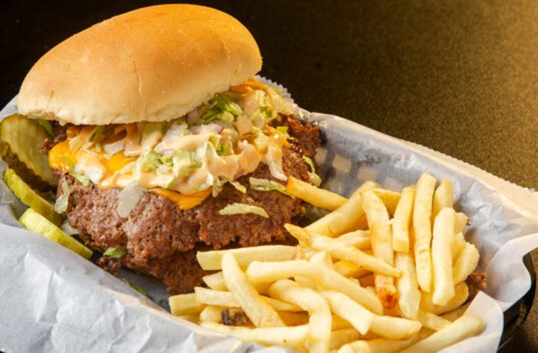 Images Hotshots Sports Bar & Grill