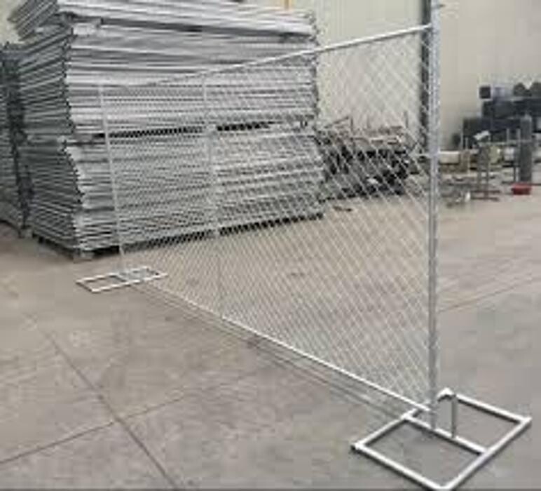 Images Founders Fence