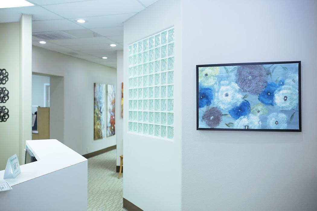 Images Mark Luzania, DDS