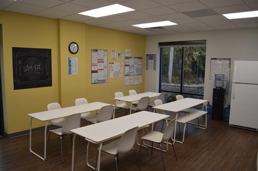 Images Sunrise Treatment Center - Forest Park