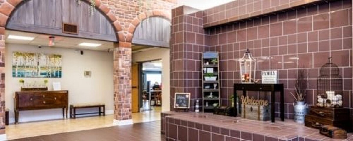 Images Majestic Care of Middletown Assisted Living