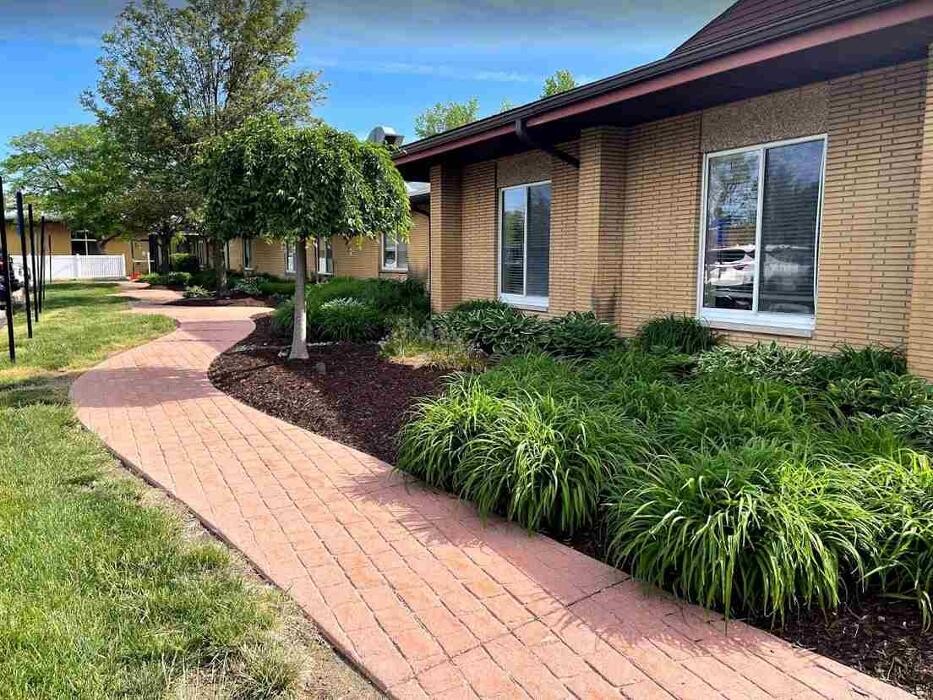 Images Majestic Care of Livonia