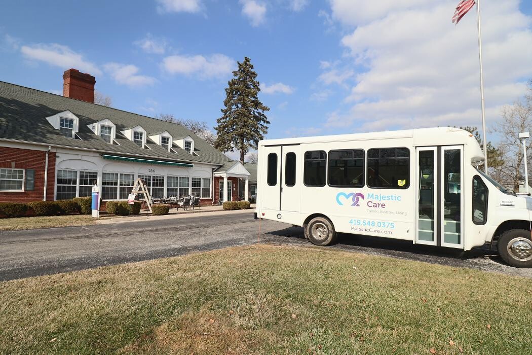 Images Majestic Care of Toledo Assisted Living