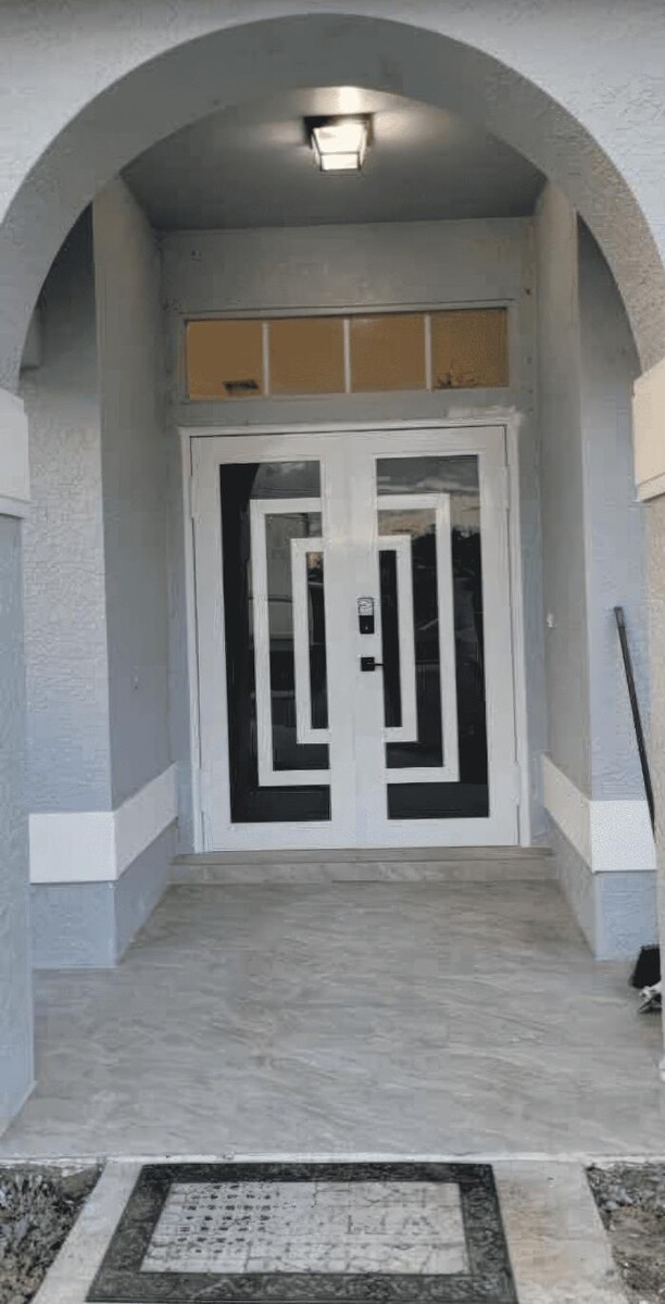 Images The King of Florida Construction