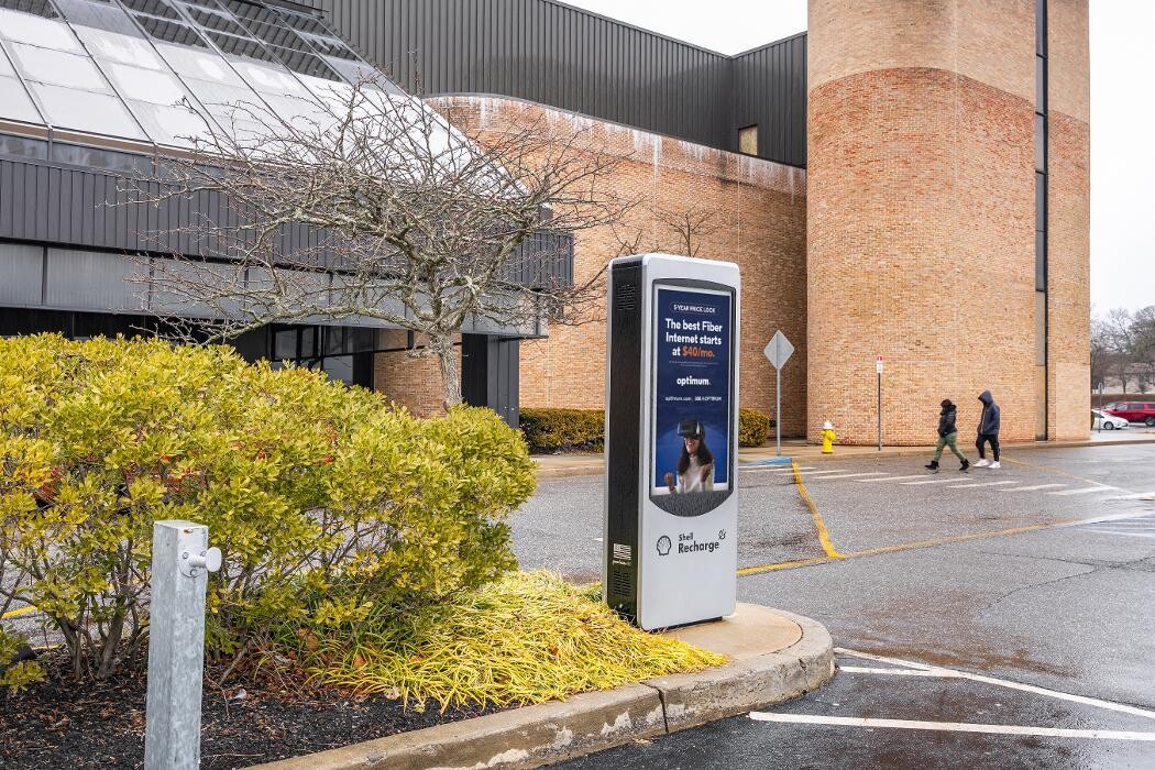 Images Shell Recharge Charging Station