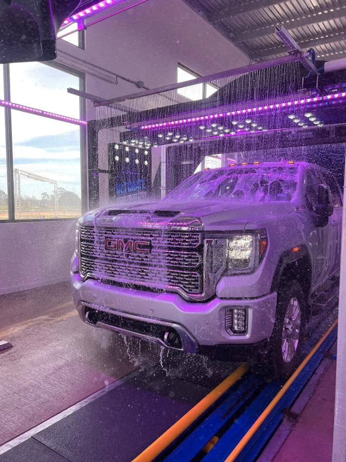 Images ClearWater Express Wash