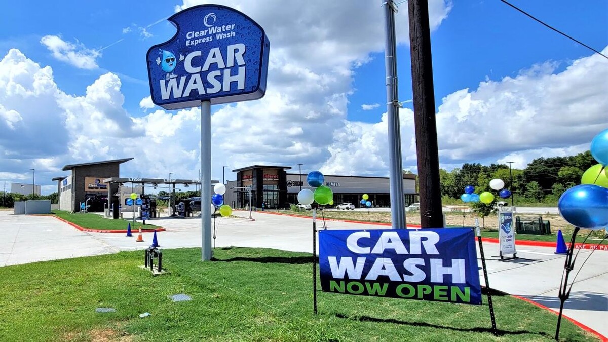 Images ClearWater Express Wash