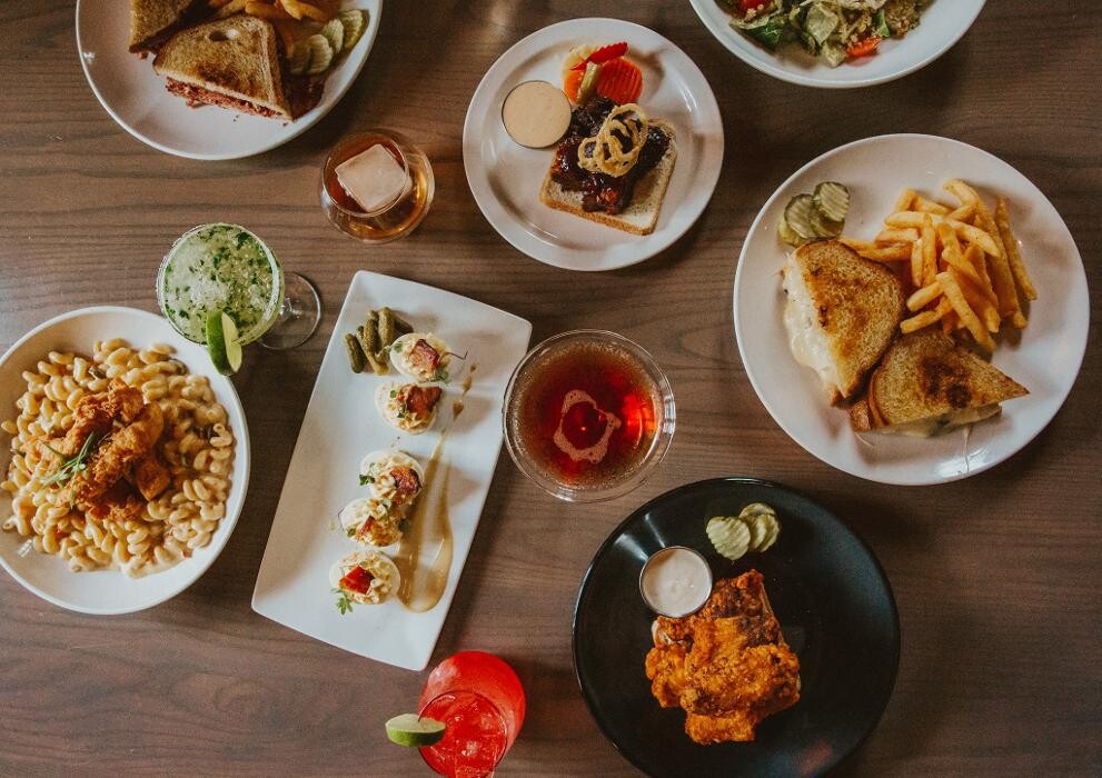 Images Third Street Social South Plaza