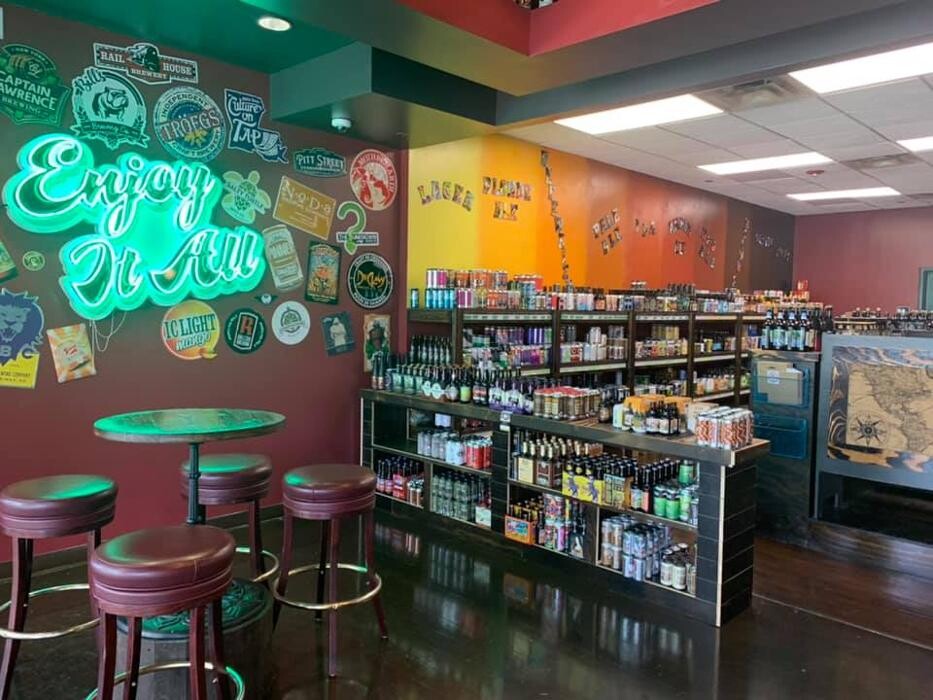 Images D's Bottle Shop & Craft Beer College