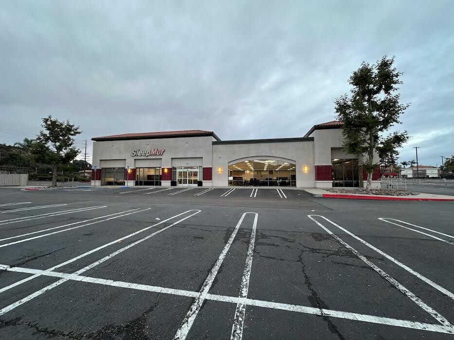 Images SleepMor Mattresses for Less