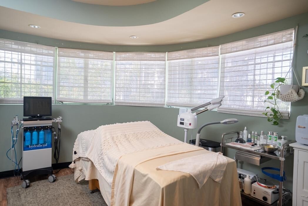 Images Whispering Day Spa