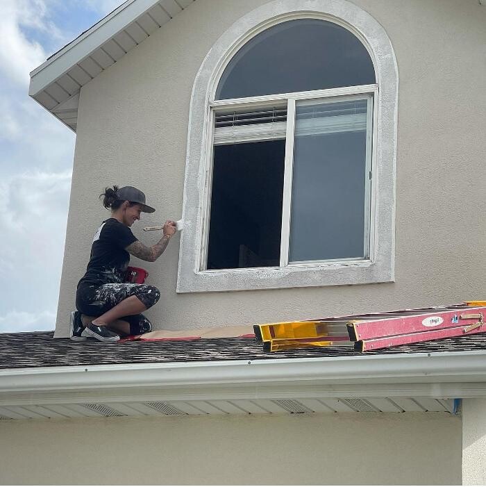 Images StrongHER Home Improvement