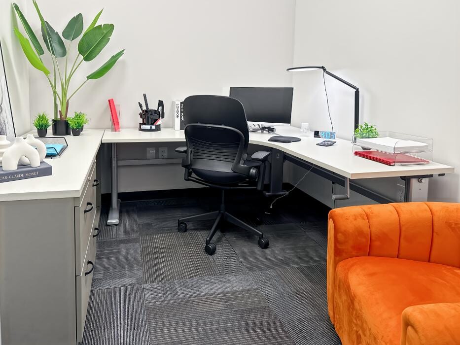 Images Regus Tech Data Drive