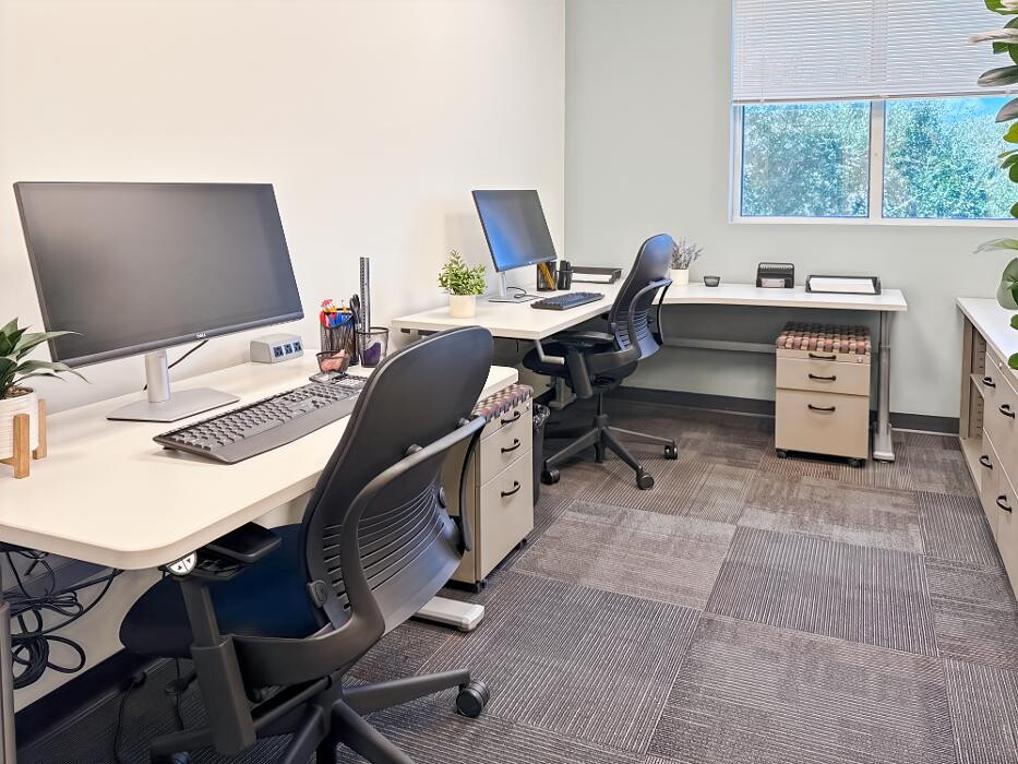 Images Regus Tech Data Drive