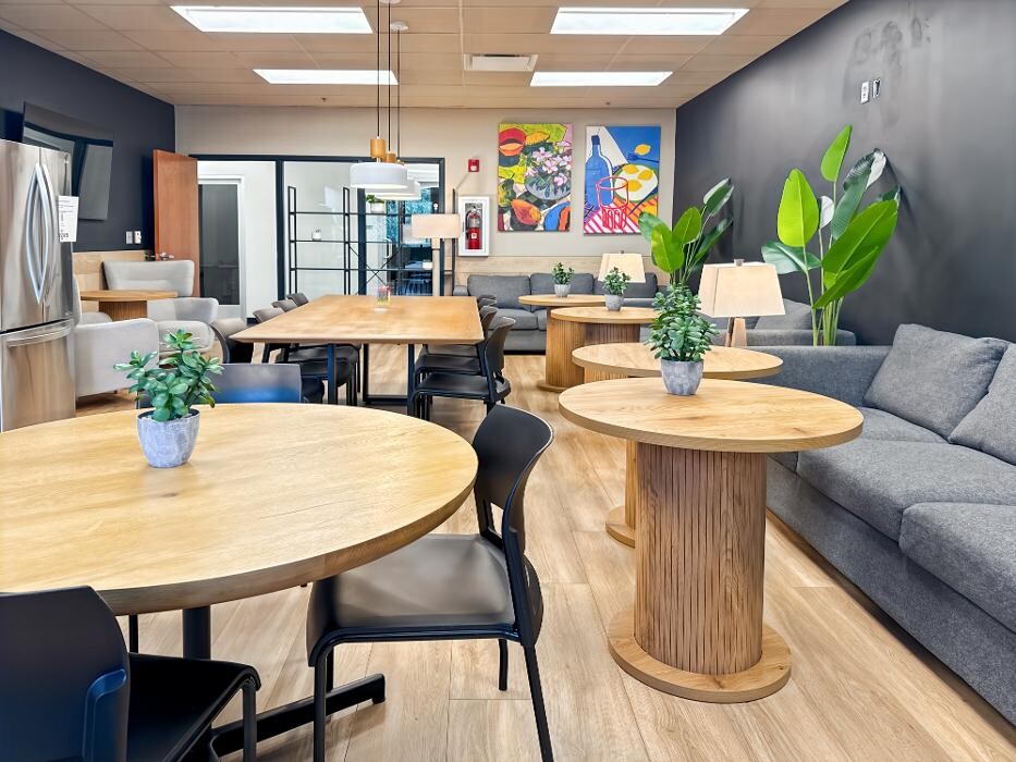 Images Regus Tech Data Drive