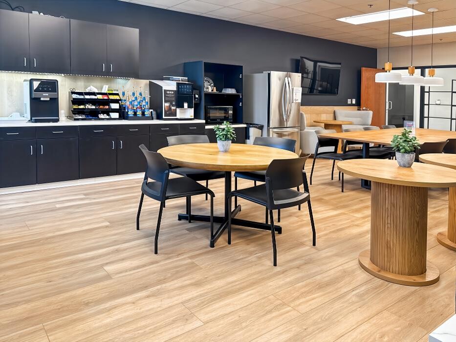 Images Regus Tech Data Drive