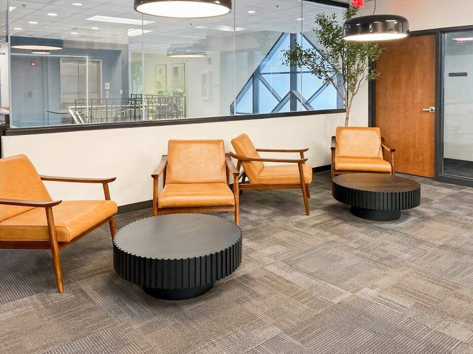 Images Regus Tech Data Drive