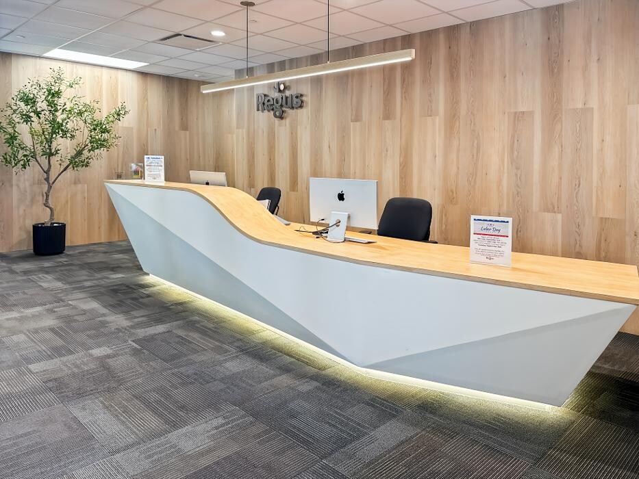 Images Regus Tech Data Drive