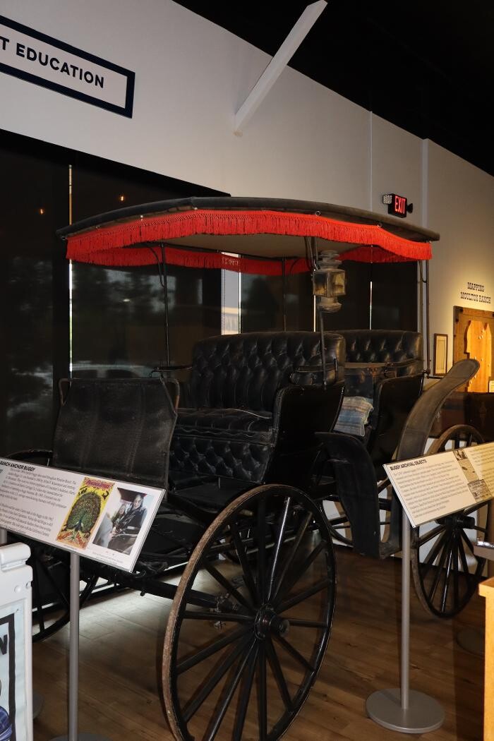 Images Moulton Museum