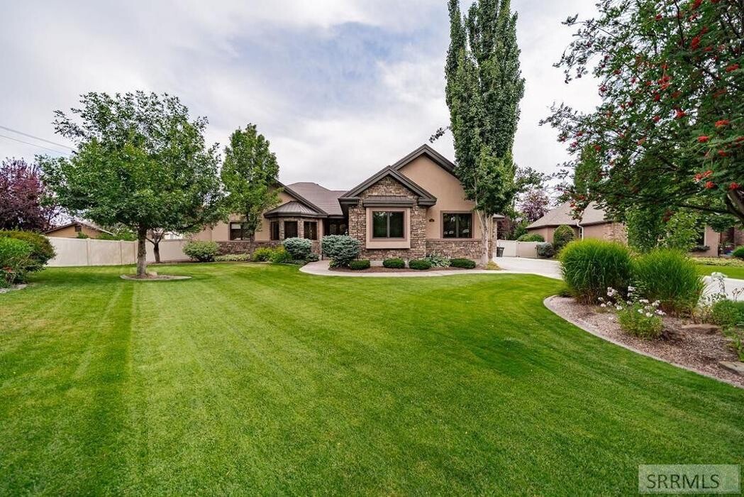 Images Century 21 High Desert