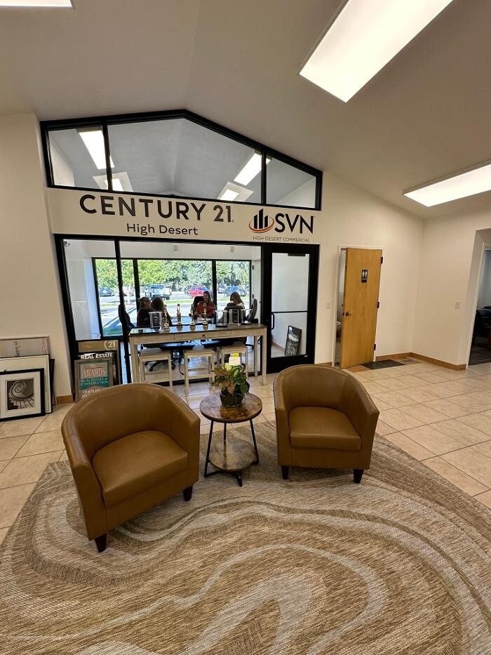 Images Century 21 High Desert