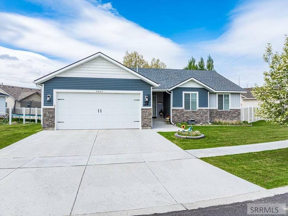 Images Century 21 High Desert