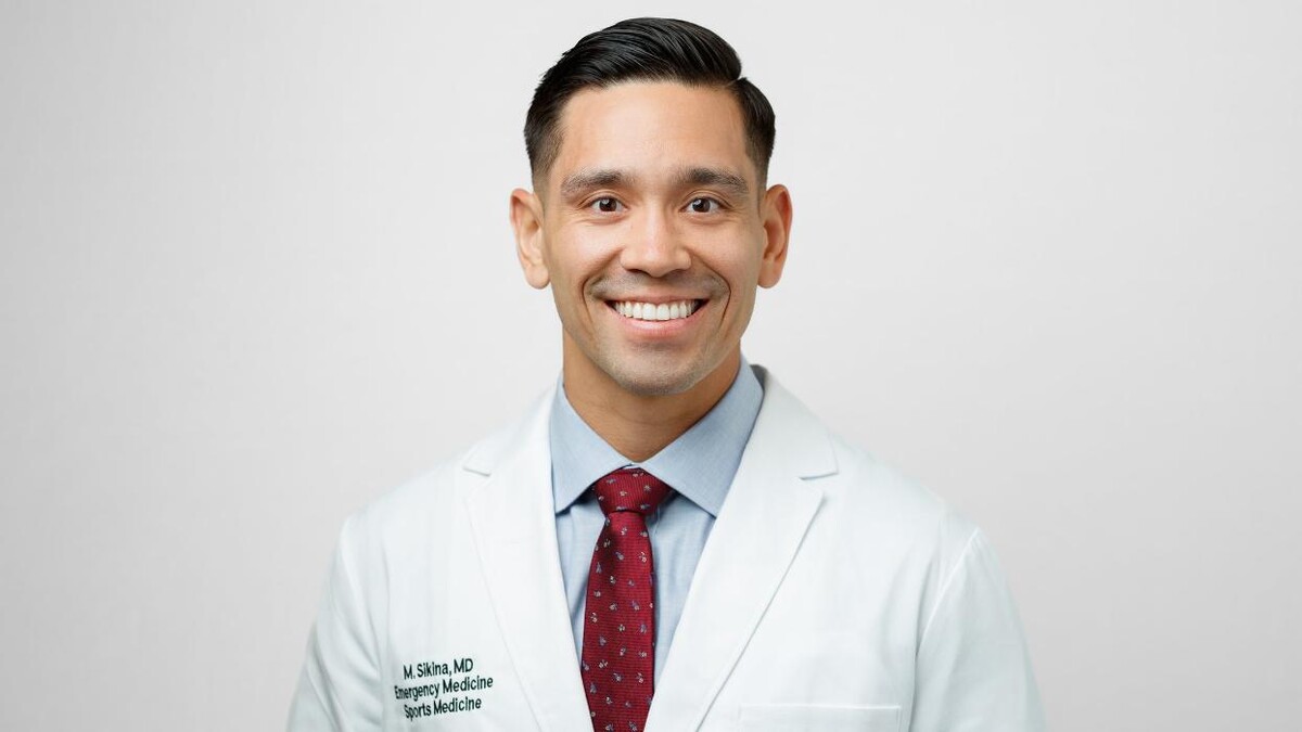 Images Matthew E. Sikina, MD