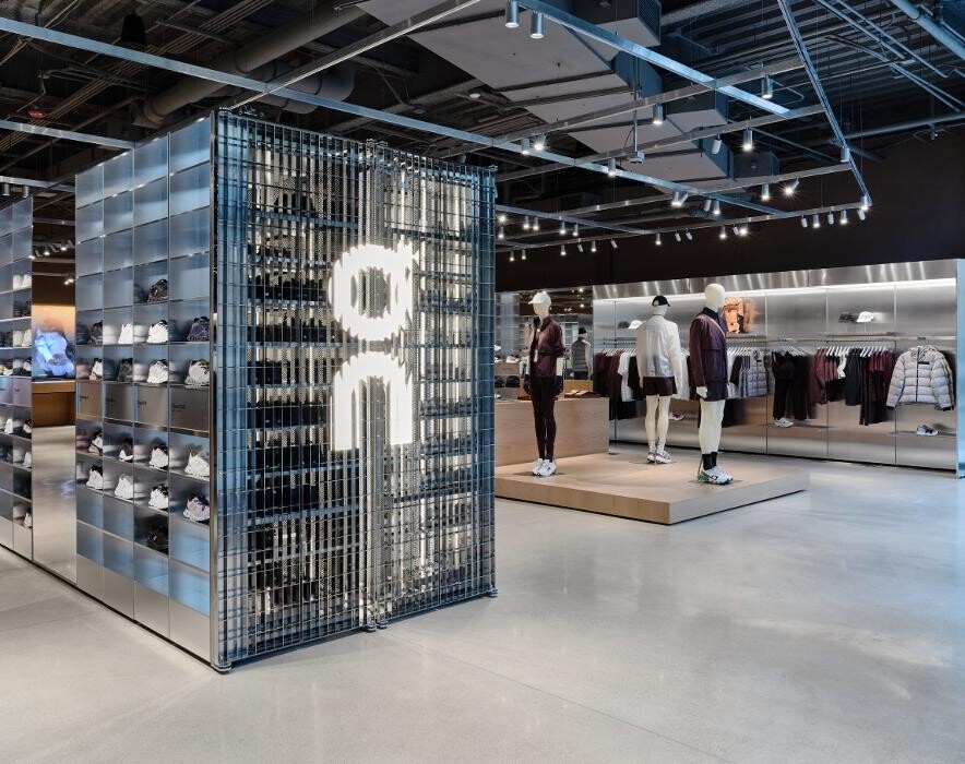 Images On Flagship Store Chicago Rush Street
