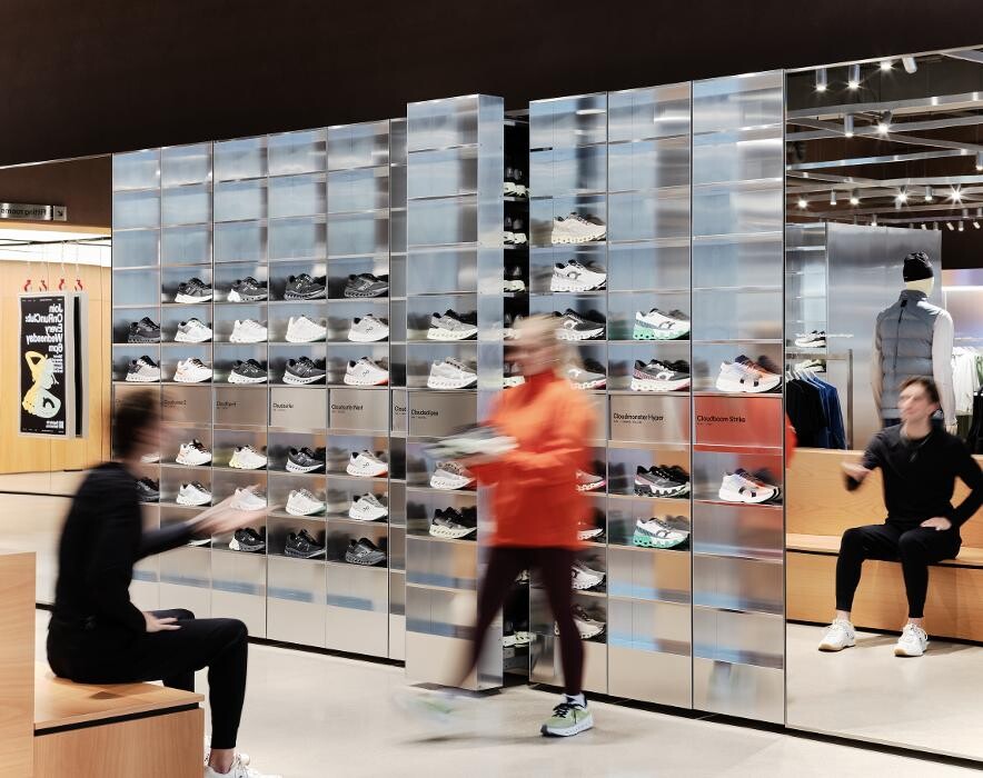Images On Flagship Store Chicago Rush Street