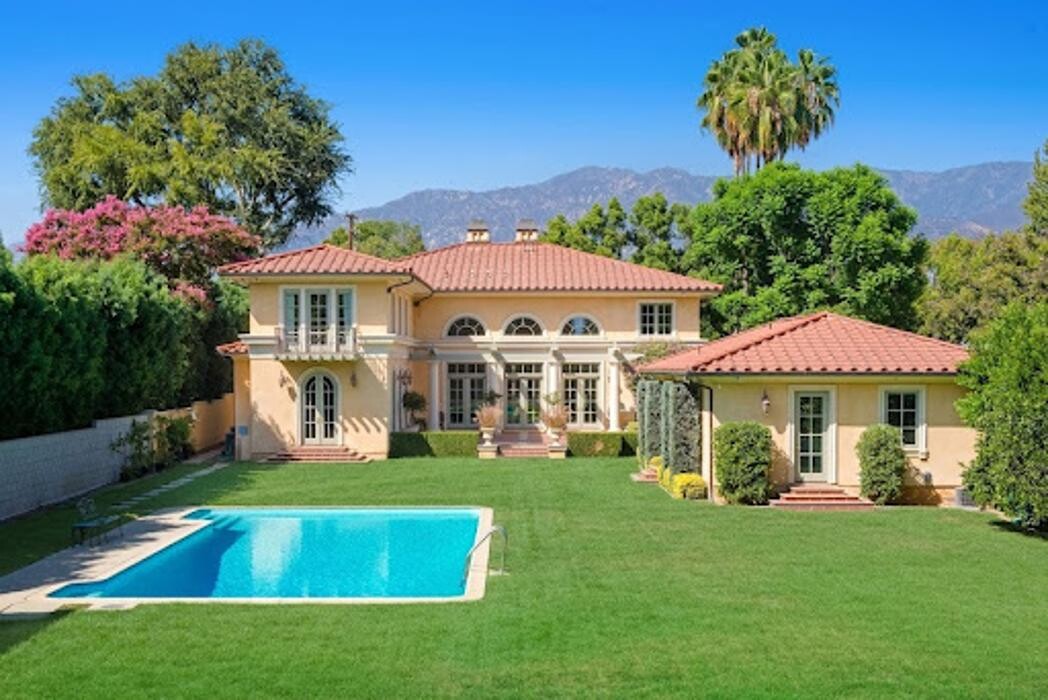Images Michael B. Bell - Sotheby's International Realty