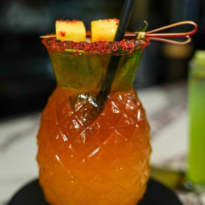 Images Scarlet Lounge & Kitchen