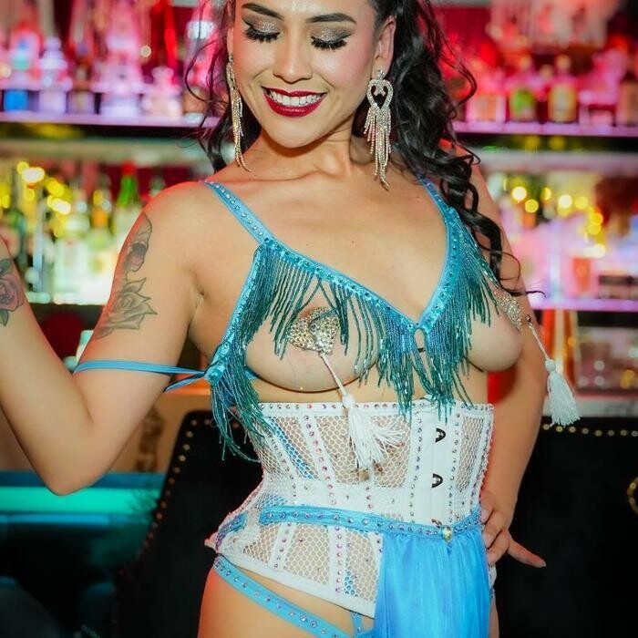 Images Scarlet Lounge & Kitchen