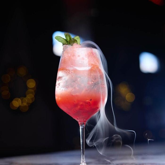 Images Scarlet Lounge & Kitchen