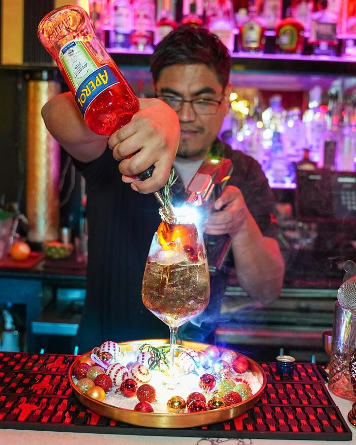 Images Scarlet Lounge & Kitchen
