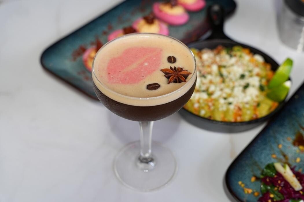 Images Scarlet Lounge & Kitchen
