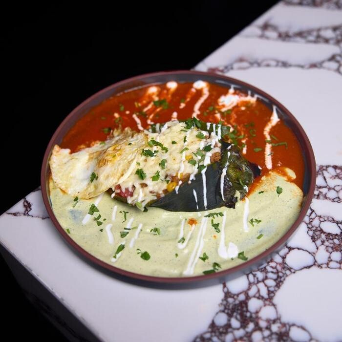 Images Scarlet Lounge & Kitchen